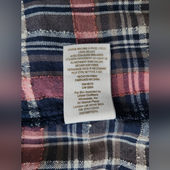 We the Free Button Down Shirt Mixed Fabric Pink Navy Plaid NWOT Size S (C11) - Picture 8 of 10